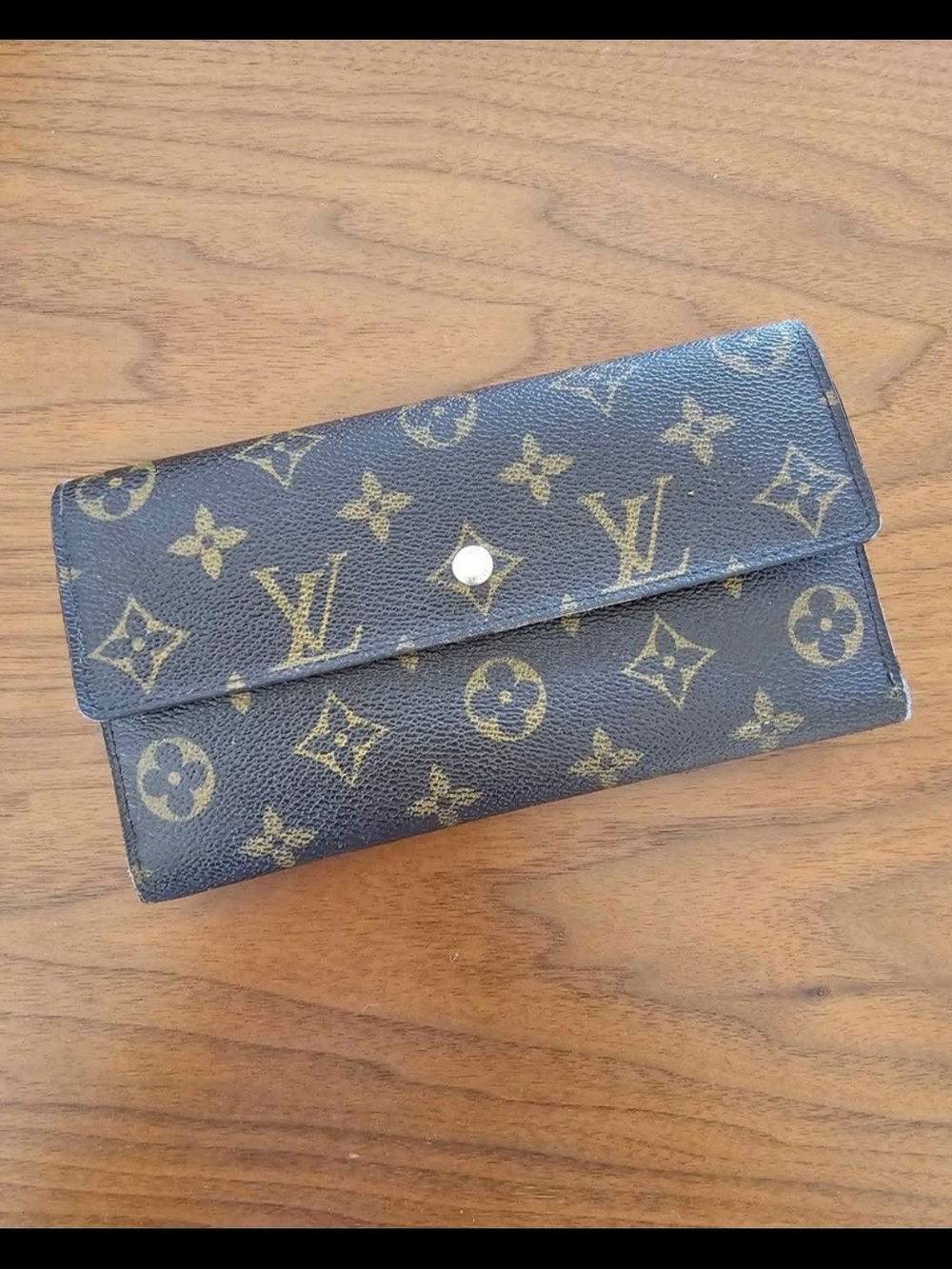 Louis Vuitton trifold wallet - Picture 2 of 7